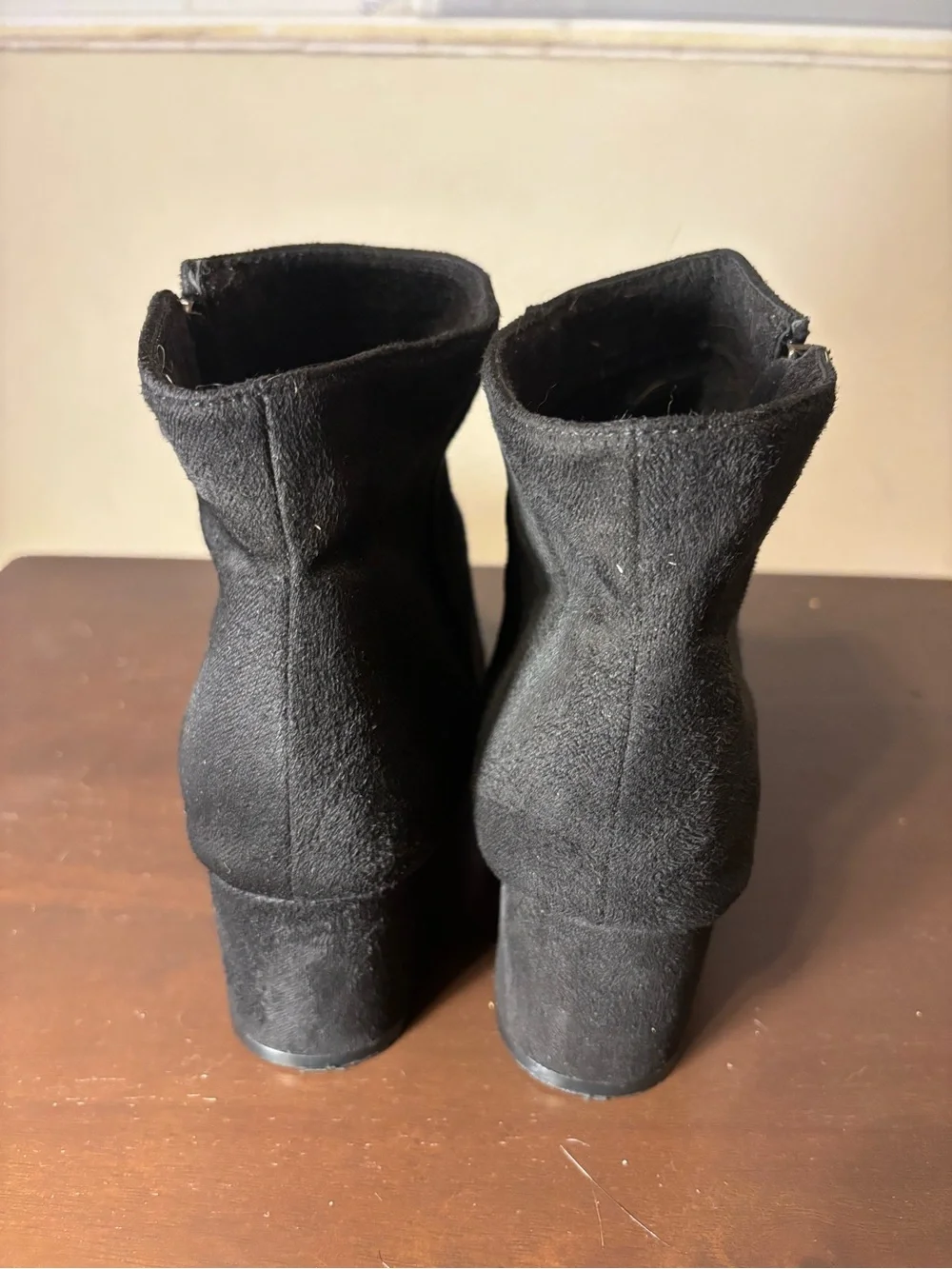 Black Ankle Booties Chunky Block Heel Side Zip Women’s Size 42 (Size 11) 2inch